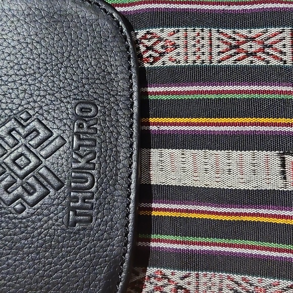 NWOT crossbody purse. - Picture 4 of 4